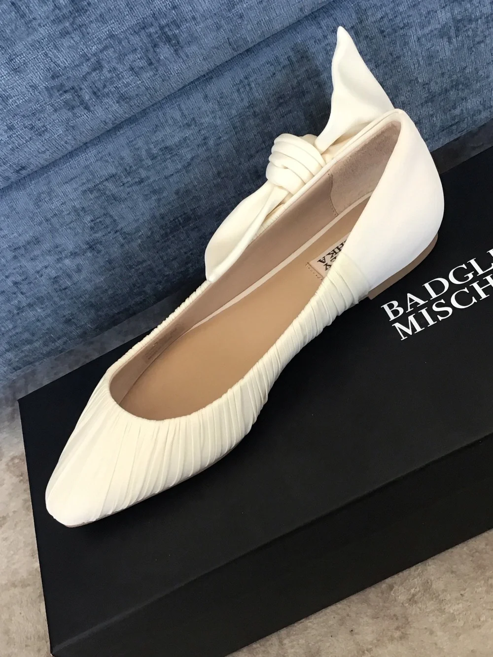Badgley Mischka Valyn Ivory Knotted Bow Ballet Flat